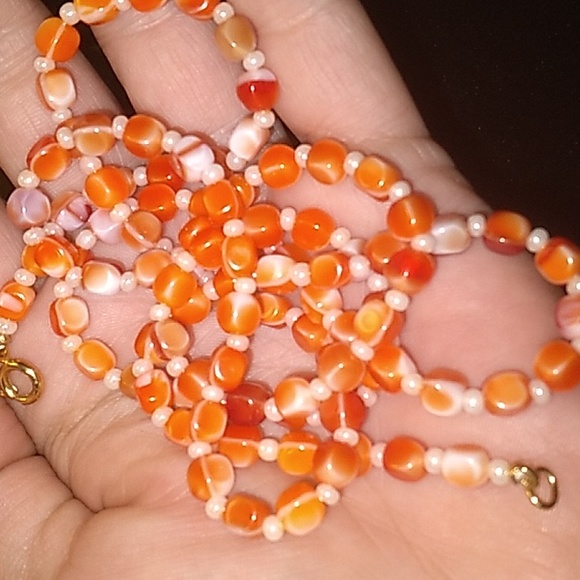 AMAZING 30 Inch Orange Agate Beaded Necklace - Picture 9 of 9